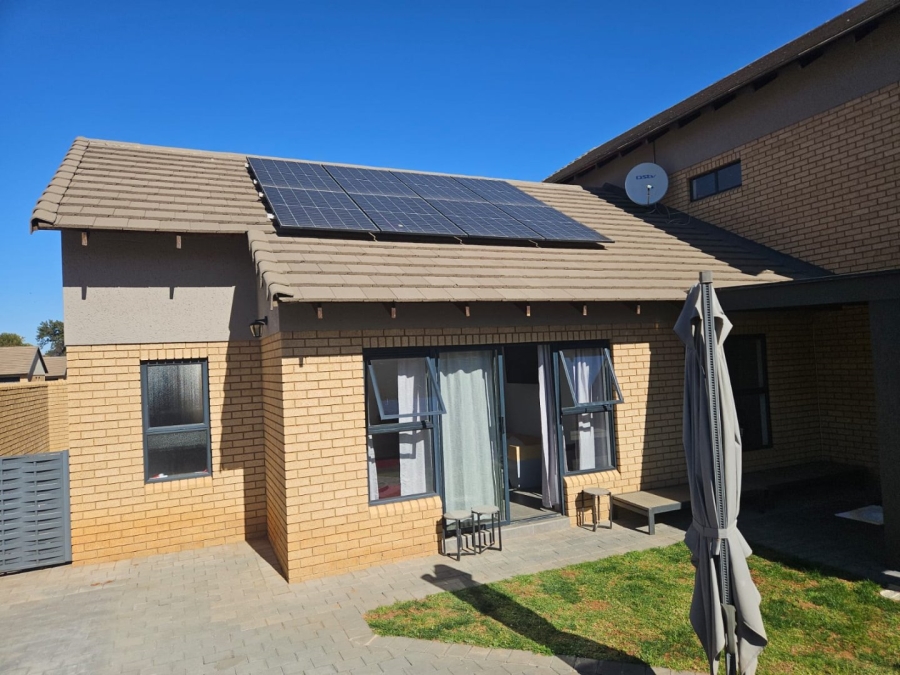 5 Bedroom Property for Sale in Wilkoppies North West